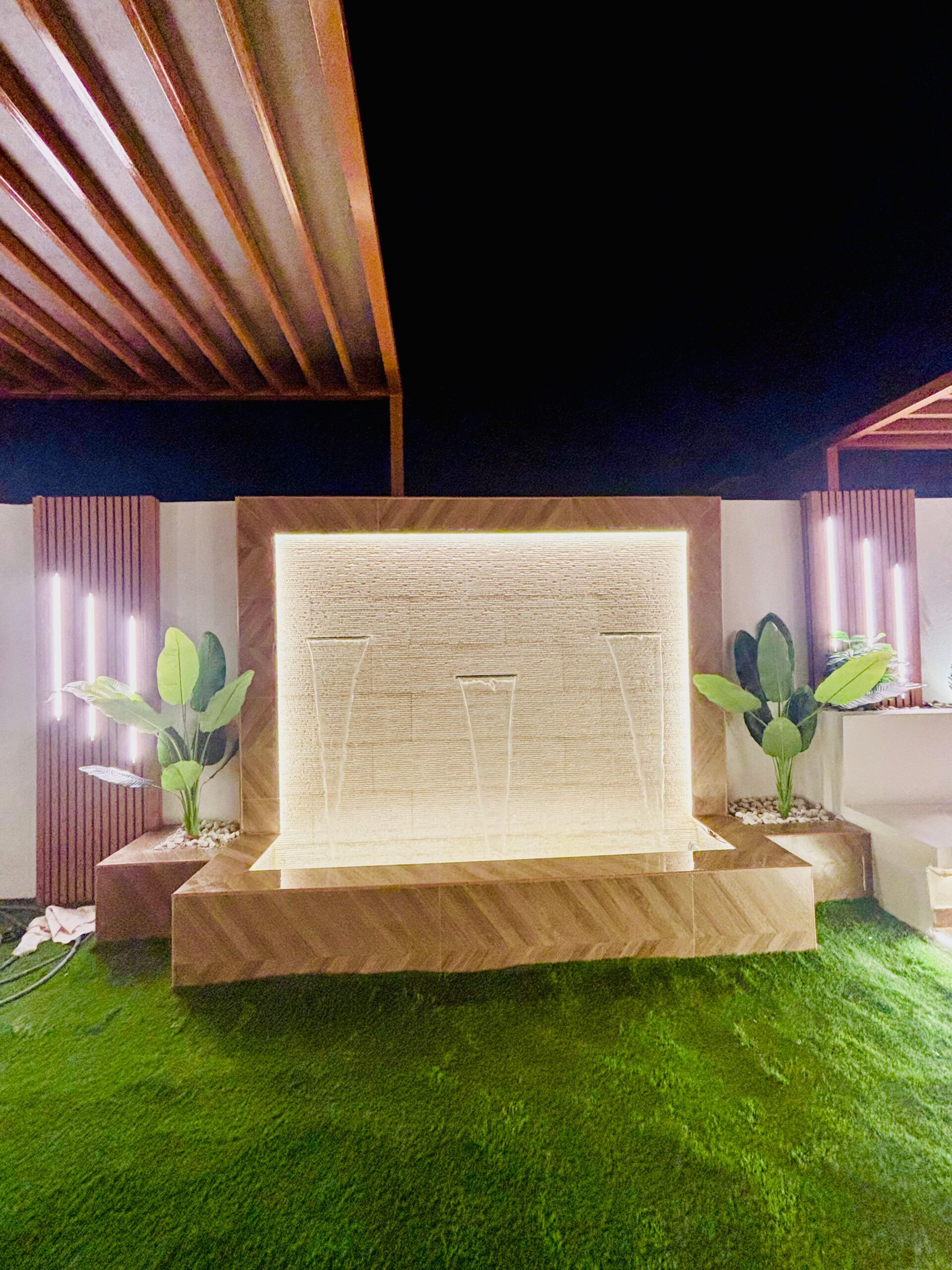 تصـميـم شـلالات 