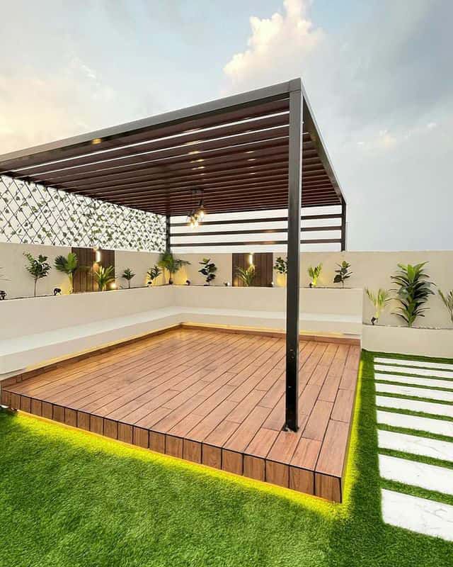 المظلات والجلسات الخارجية