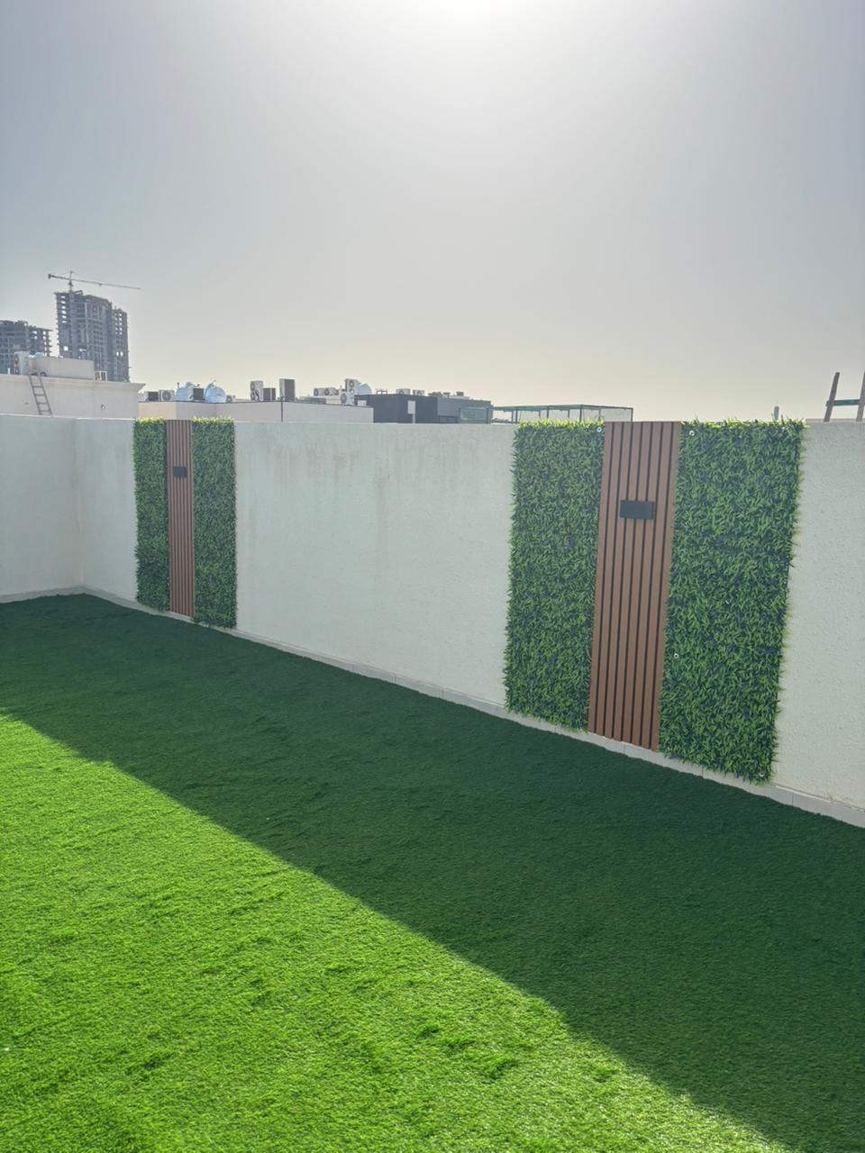 تركيب العشب الجداري بالدمام